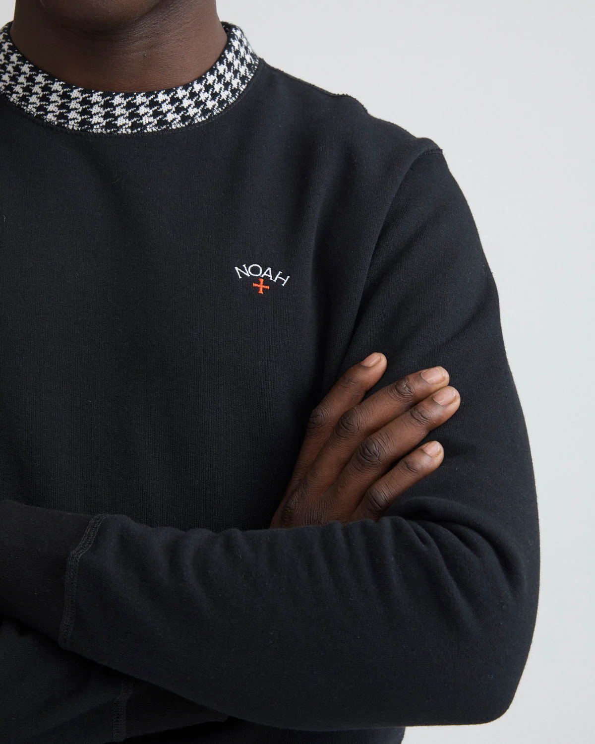 Houndstooth Collar Crewneck - Image 4
